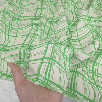 Priateľské k pokožke Mäkké Prikryť Abstraktnej Maľbe Bavlnená Tkanina Zelená Nepravidelný Kockované Šaty Cheongsam Odevných Tkanín