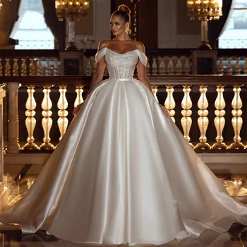 Elegantné Mimo Ramenné Svadobné Šaty Princezná Ohromujúci Luxusné Saténové Lištovanie Čipky Svadobné Šaty Vestido De Noiva